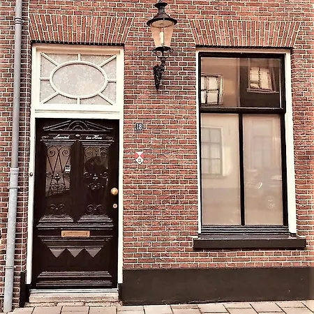 De Buurvrouw Nr.18 Bed & Breakfast *