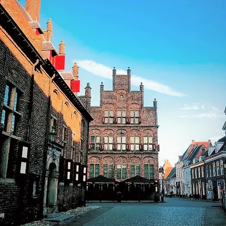 De Buurvrouw Nr.18 Oda ve Kahvaltı