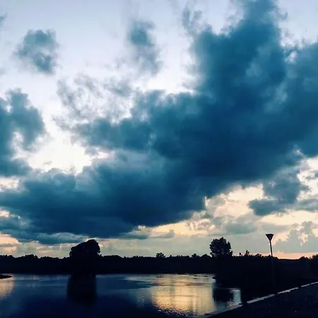 De Buurvrouw Nr.18 Panzió 3*