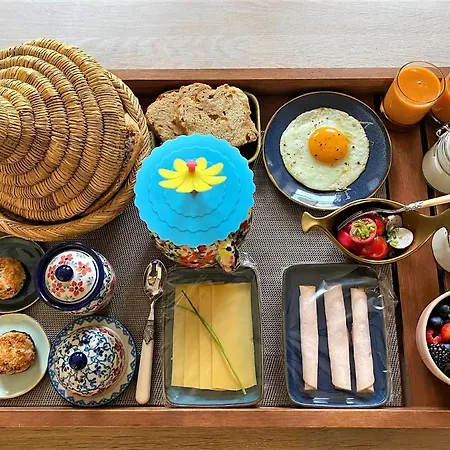 De Buurvrouw Nr.18 3*