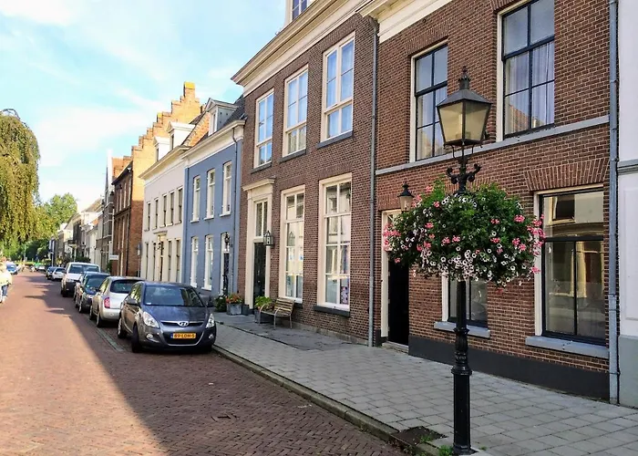 De Buurvrouw Nr.18 住宿加早餐酒店