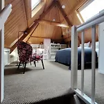 Bed & Breakfast De Buurvrouw Nr.18 3*