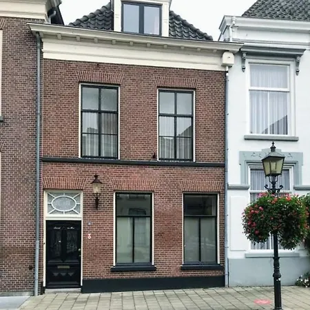 De Buurvrouw Nr.18 Bed & Breakfast Doesburg