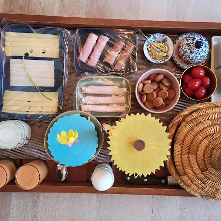 De Buurvrouw Nr.18 3*