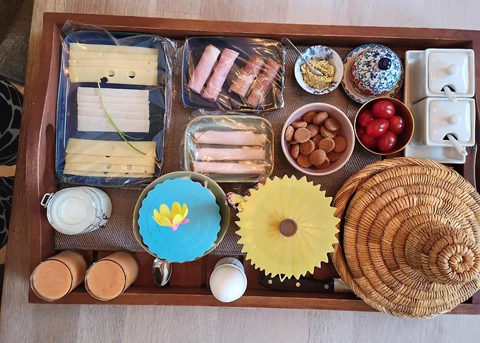 De Buurvrouw Nr.18 3*